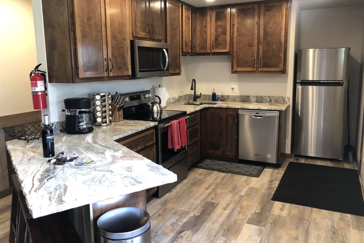 Kitchen fully equipped.