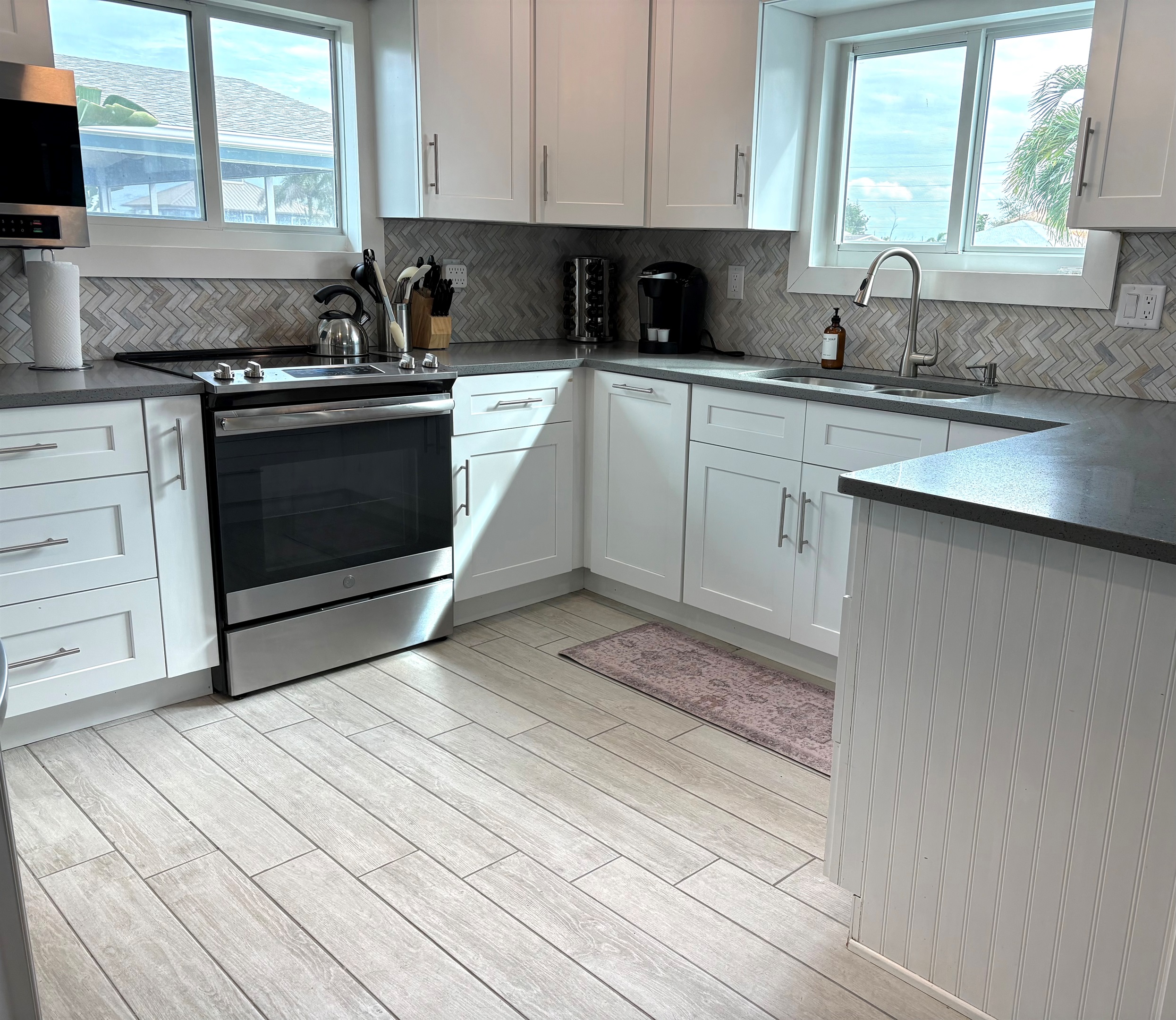 Vista (upper unit) Kitchen