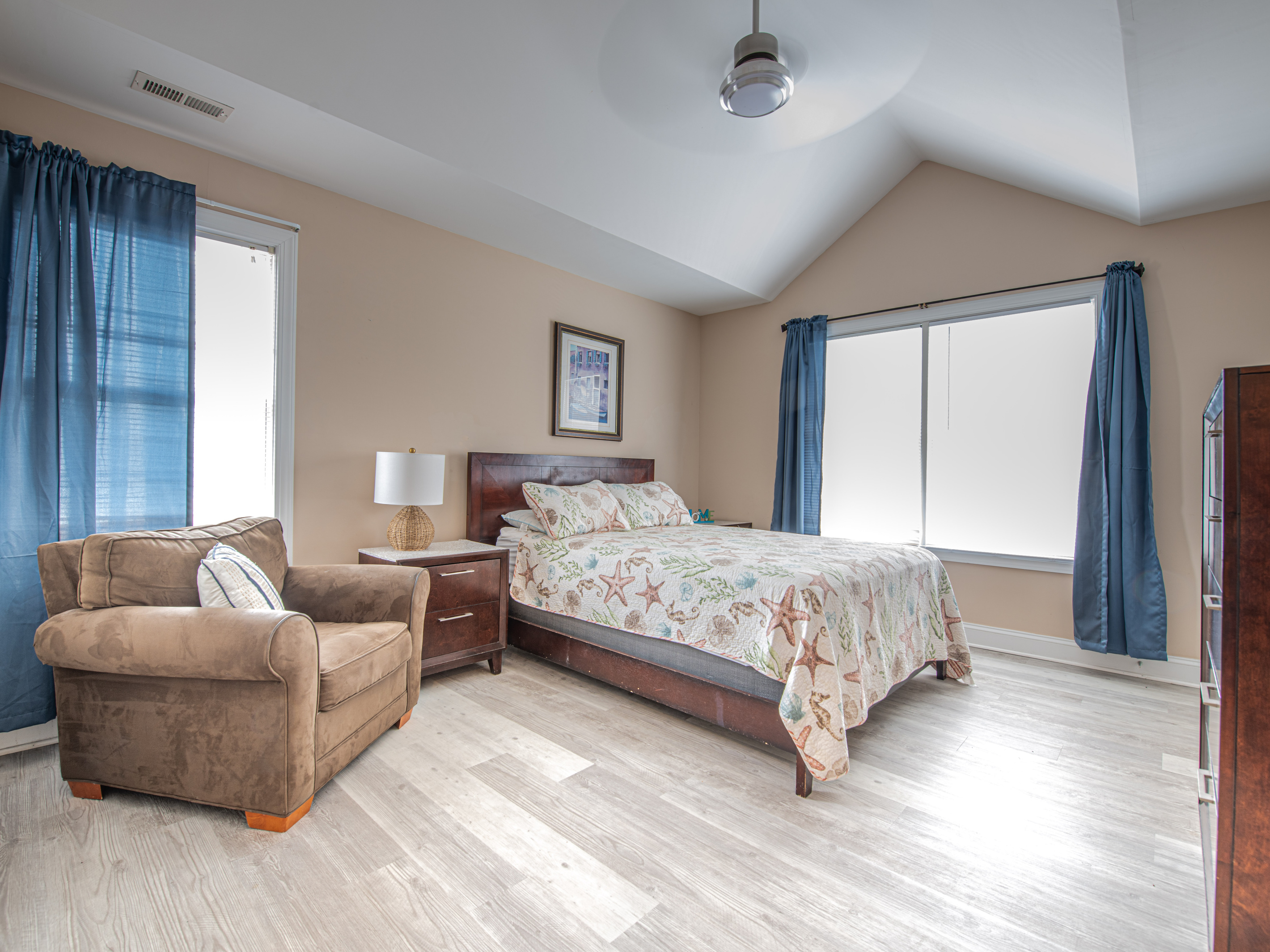 Bedroom 8 Vaulted Ceilings
