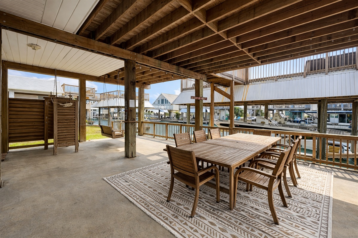 Feel the breeze while you dine out 