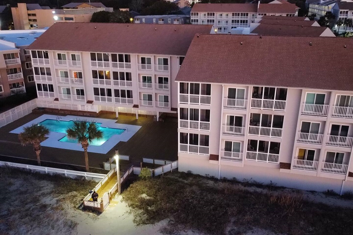 Quiet Low-Rise Building with Elevator
