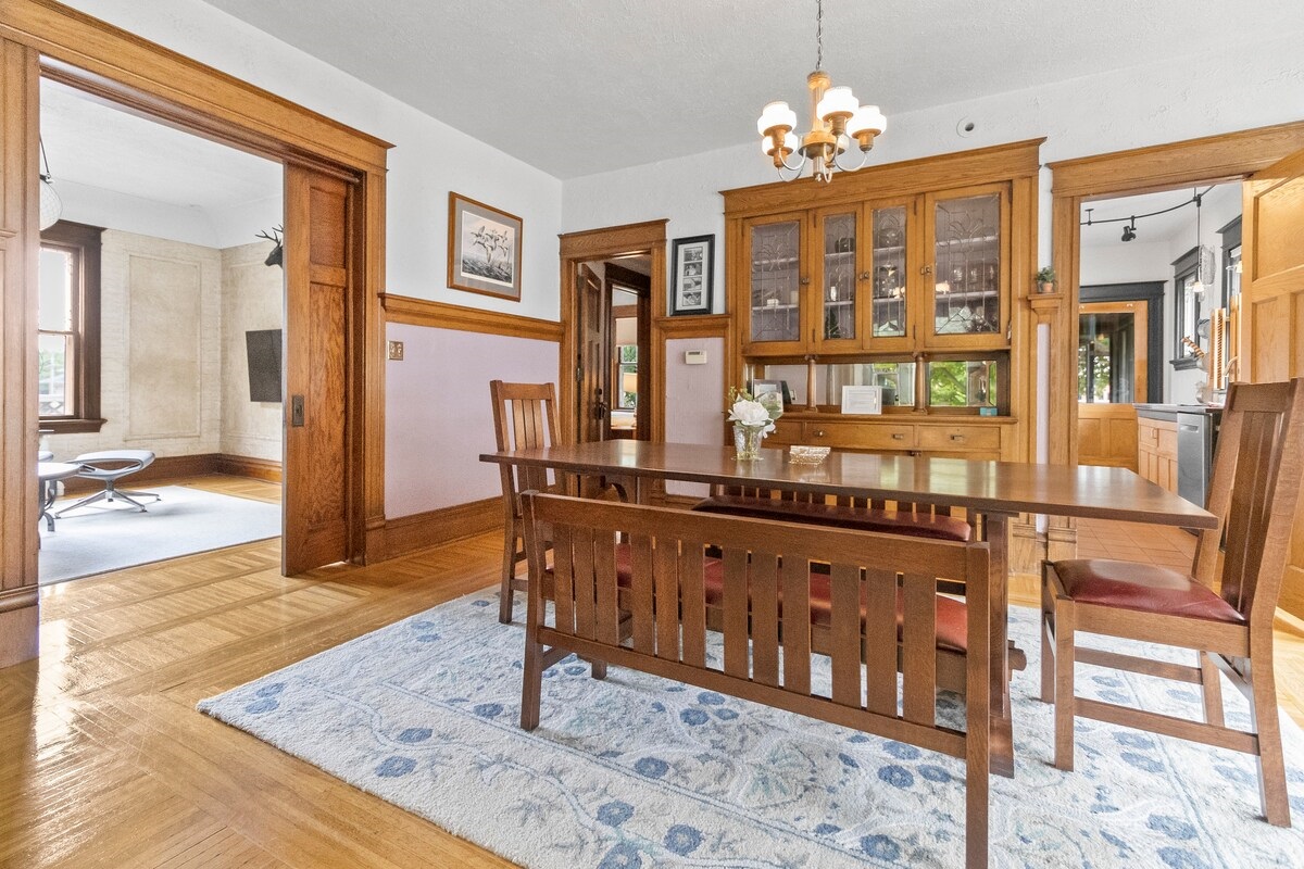 Custom dining table....Family room left, entrance to master in center, entrance to kitchen on right