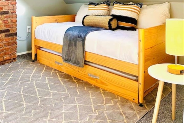 Trundle Bed.