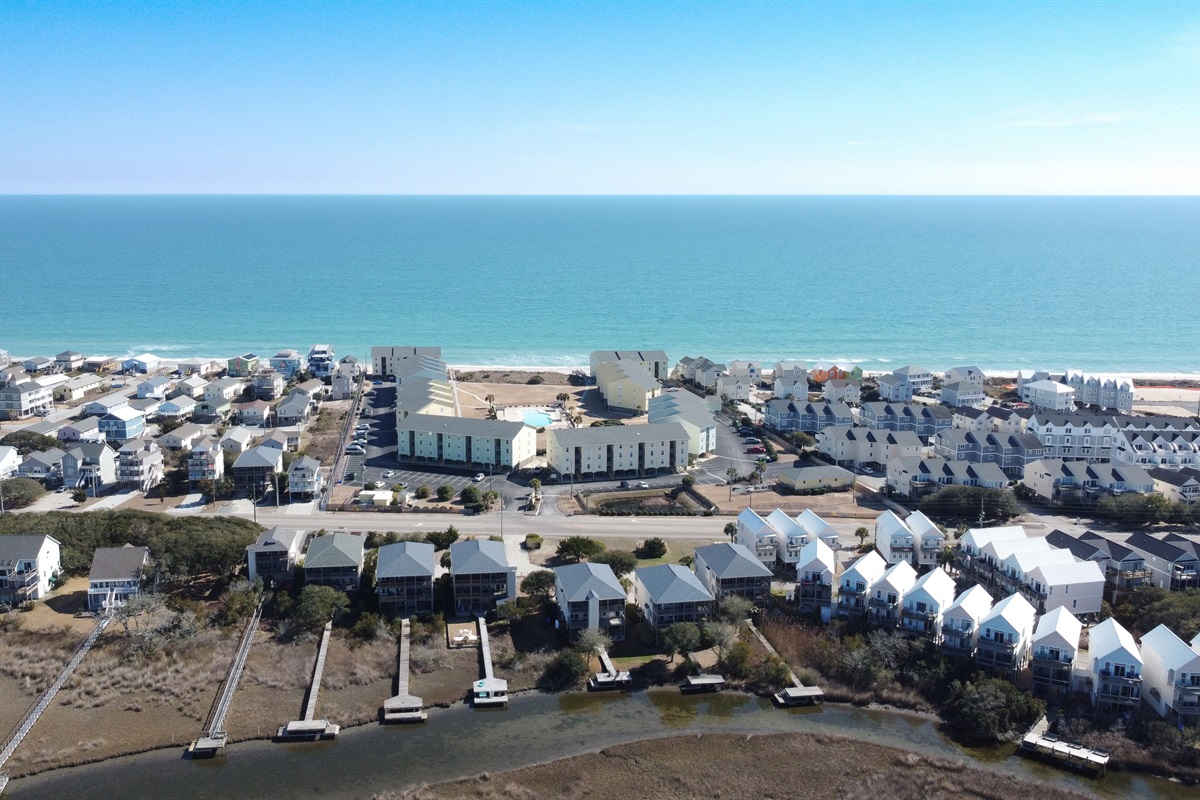 Oceanfront homes and buildings line the shore of Surf City