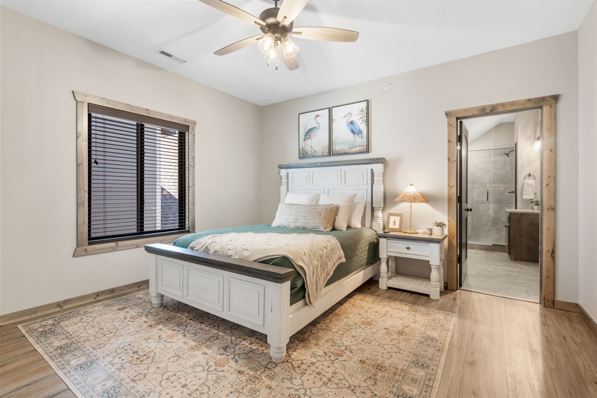 Upper level Queen bed #1 w/ ensuite bath