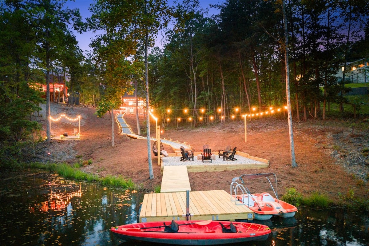 Easy Lake Access – Kayaks, Paddle Boat & Scenic Walk