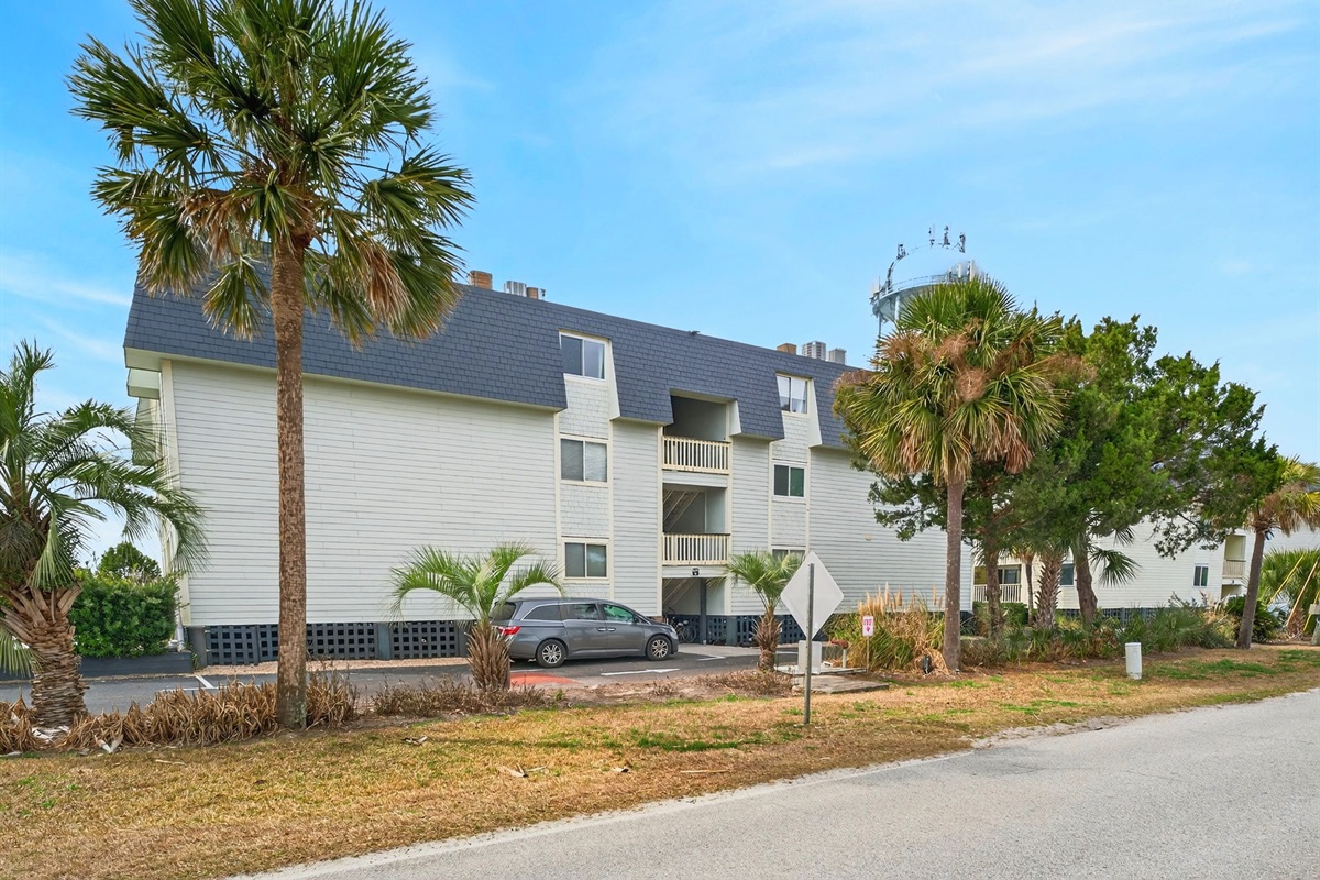 Oceanside Villas | Beach Break | IOP Escapes Vacation Rentals | 1400 Ocean Blvd 106B, Isle of Palms SC