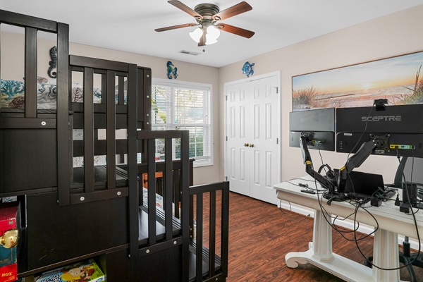 Bunk Bed, Work Station with Dual Monitor Display, Universal Dock