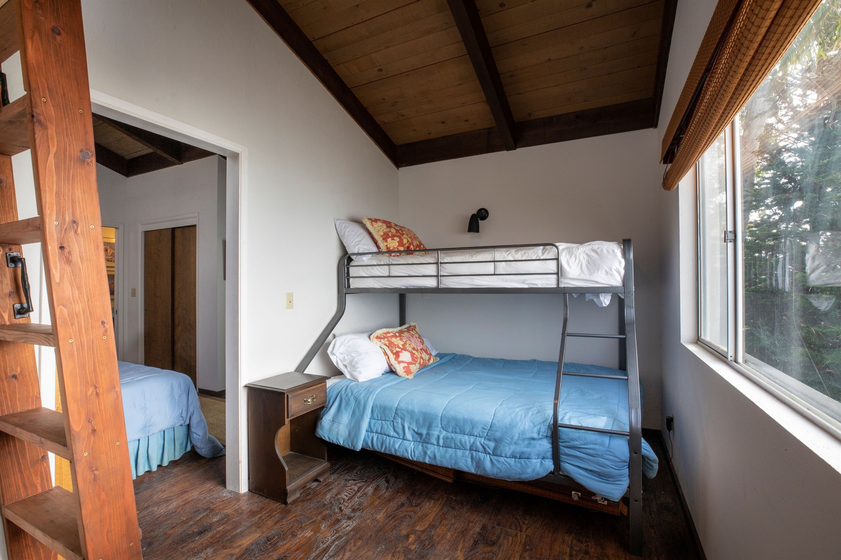 Upstairs bedroom - bunk (twin over full) w/ loft