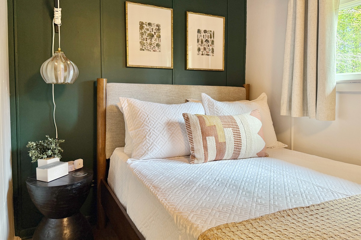 Timber Bedroom 2 (Full)