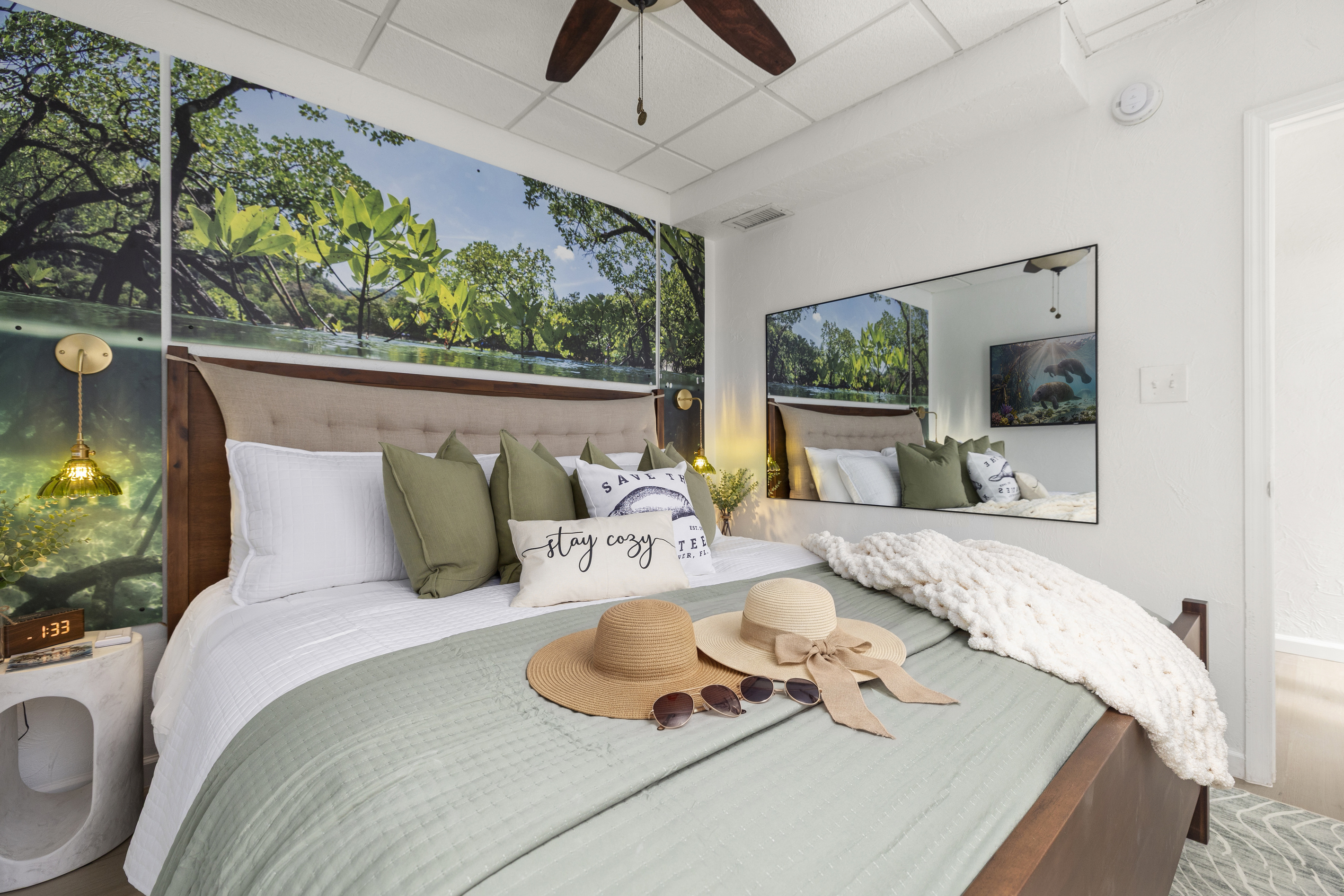 The 5th bedroom is the Mangrove themed room, with a king size bed, and of course a TV.