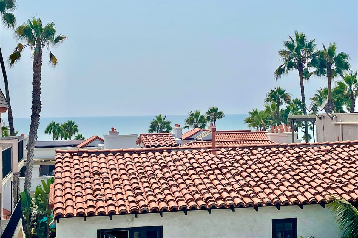 Gorgeous ocean views to the west and breezes await you on your private balcony. 