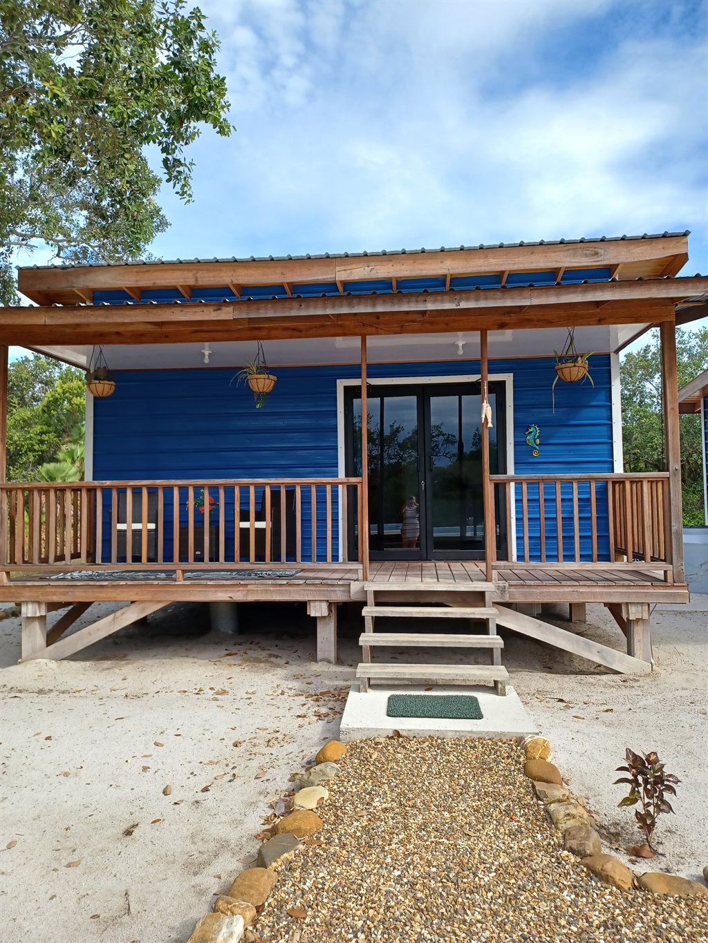 Seahorse Casita four steps to main door