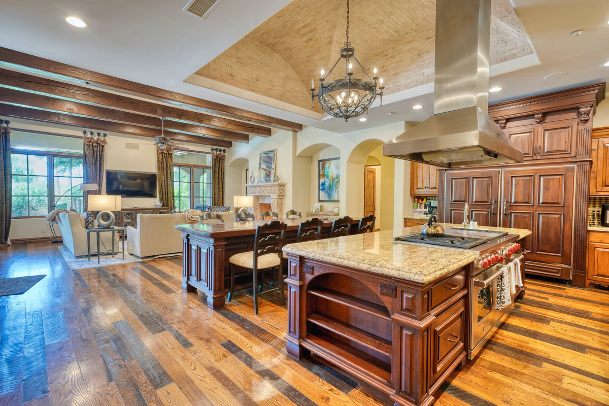 EPIC Sweetwater Estate | 5BR, Pool, Hot Tub & Casita — EPIC Sweetwater Estate | 5BR, Pool, Hot Tub & Casita, Scottsdale, Arizona — photo 7