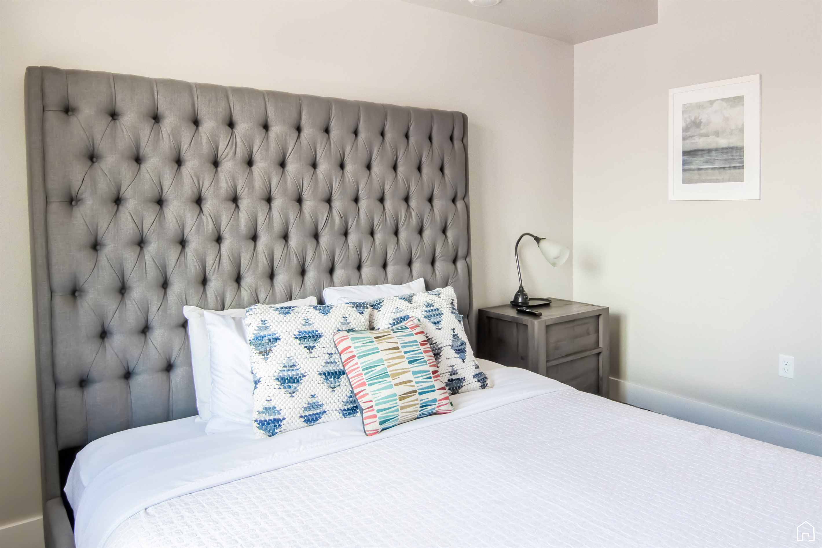 Guest bedroom 1 with king bed