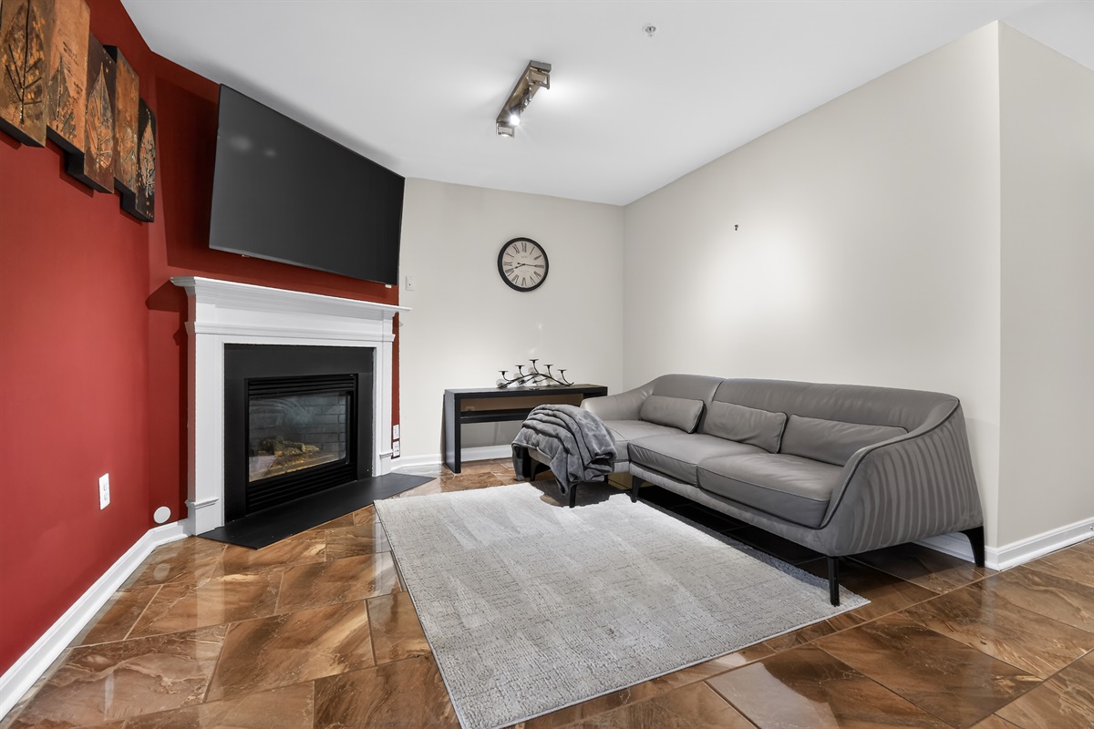 Gas Fireplace — Main Level Living Room, Smart TV, Seats Six Comfortably