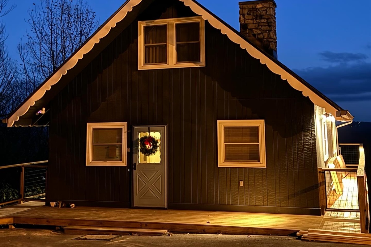 Holiday Wreath & Evening Glow @ WishYouWereHere7Devils. Exterior of the Chalet / Cabin in Seven Devils, NC, near Banner Elk, Boone, Grandfather, Linville, Sugar Mountain, Beech Mountain, the Blue Ridge Parkway with amazing views & so much more!