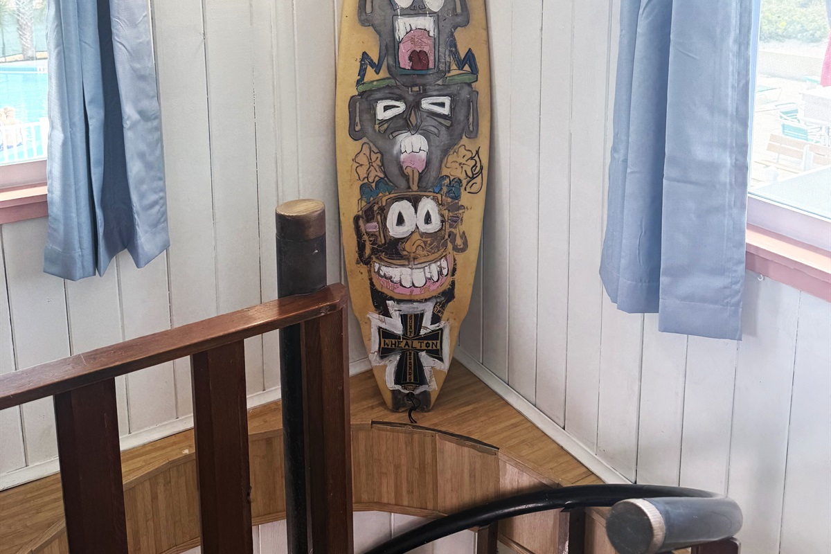 Shabby Chic Surfboard Decor