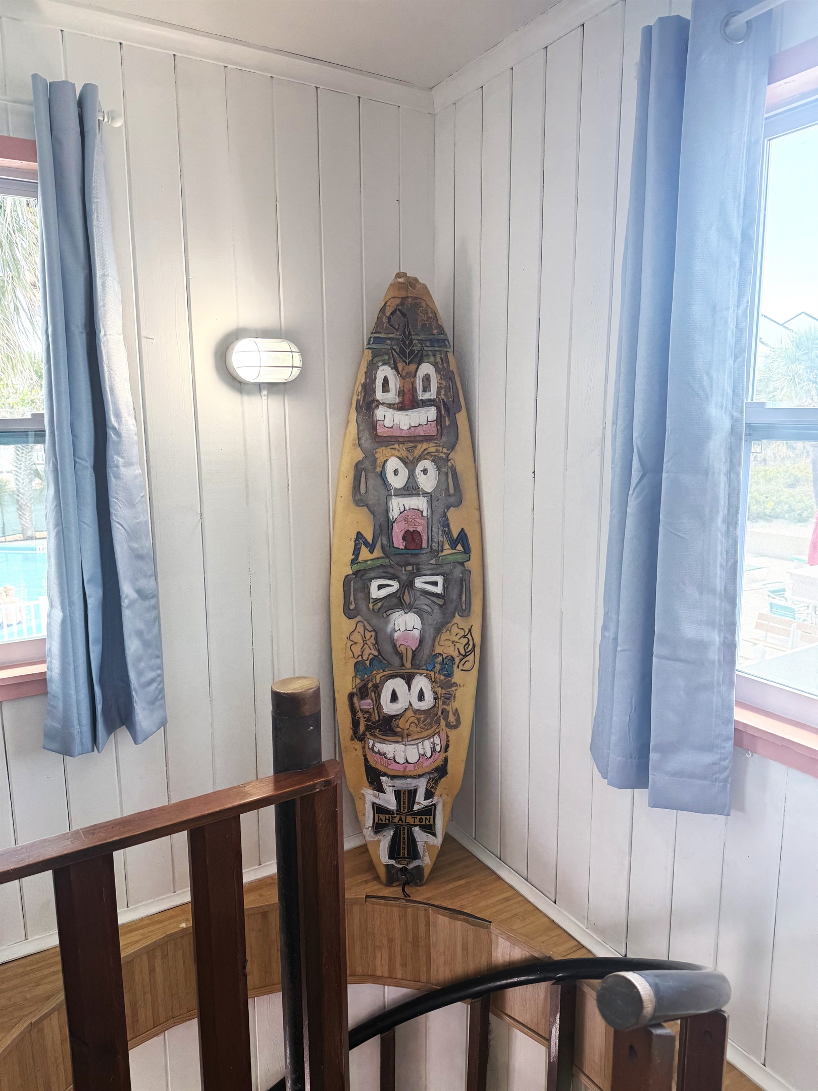 Shabby Chic Surfboard Decor