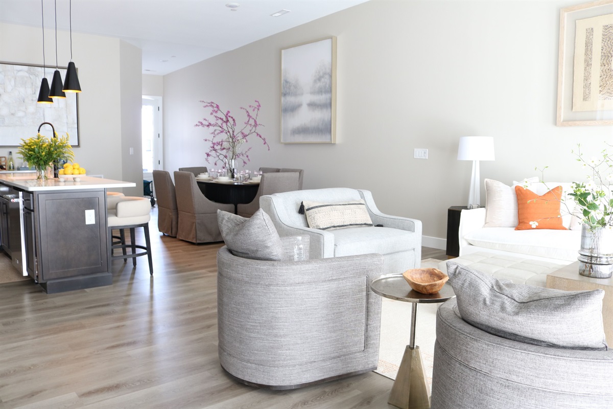 Open Concept Main Area