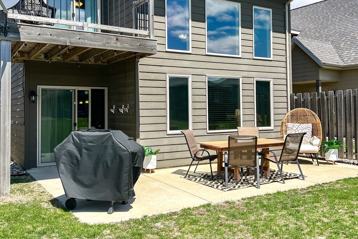 Back of cabin picture