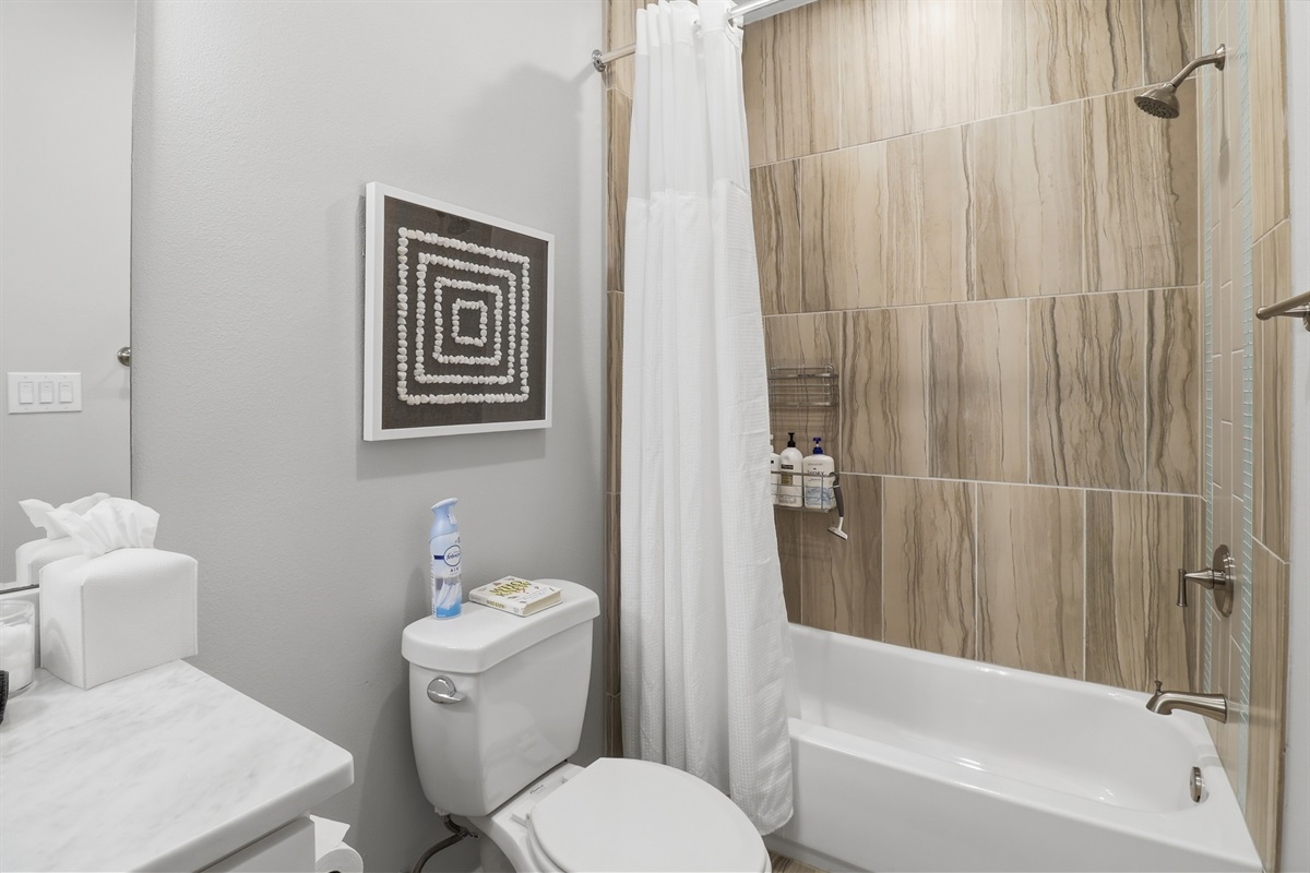 Bedroom 2 ensuite bathroom