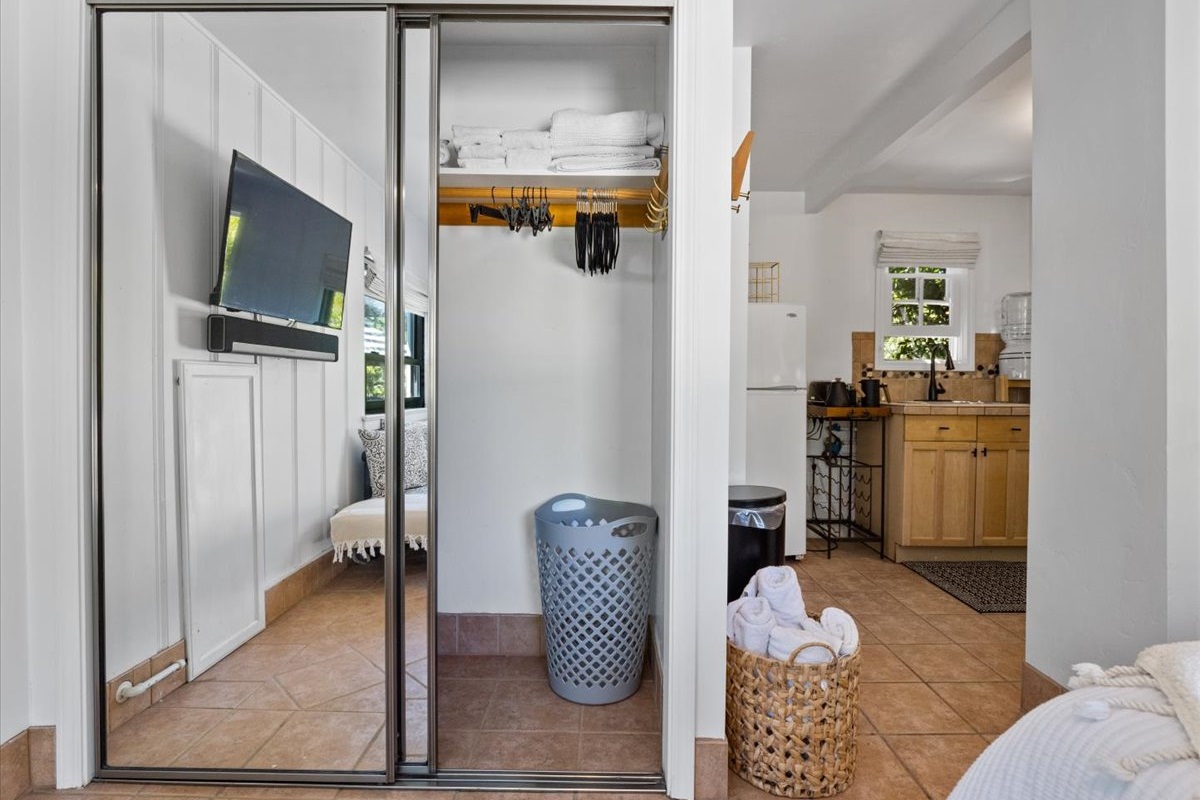 closet with all linens