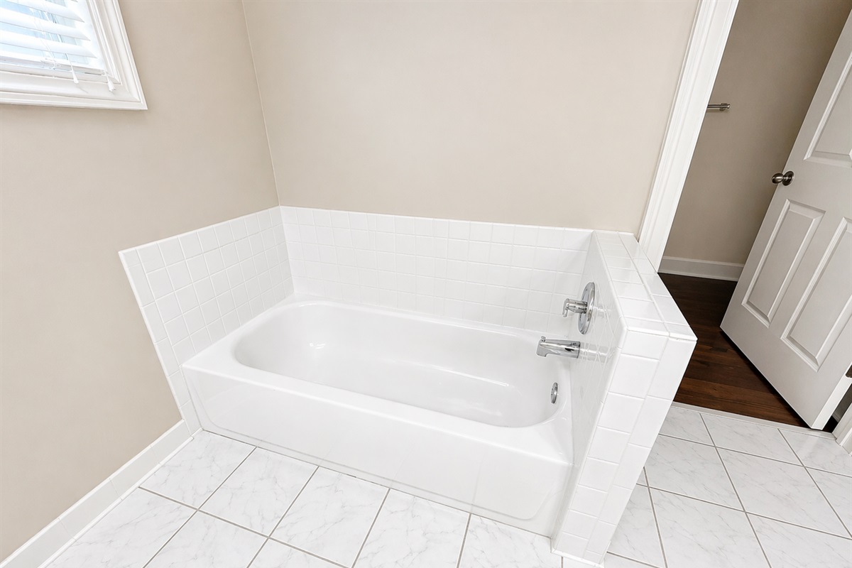 A relaxing Bathtub to soak in after a day on the lake.