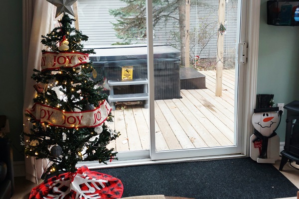 Sunroom and hot tub soak with a side of Christmas cheer