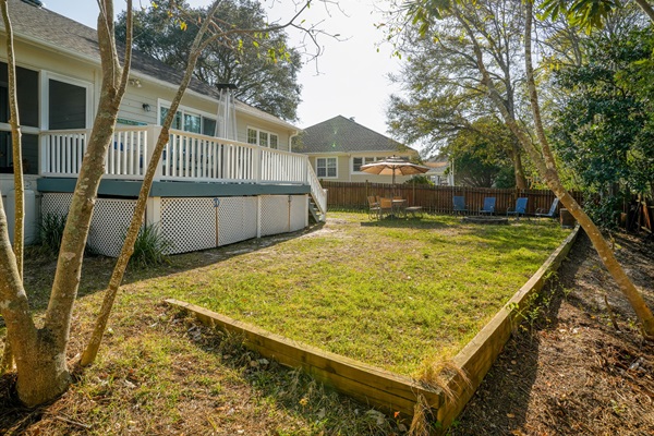Fenced Yard