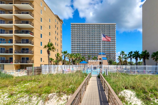 Beach Complex & Beach Boardwalk
