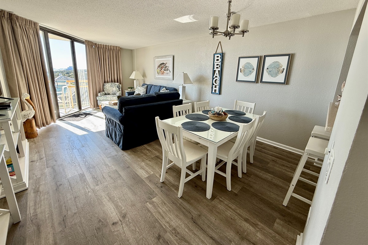 Living Room/Dining Room