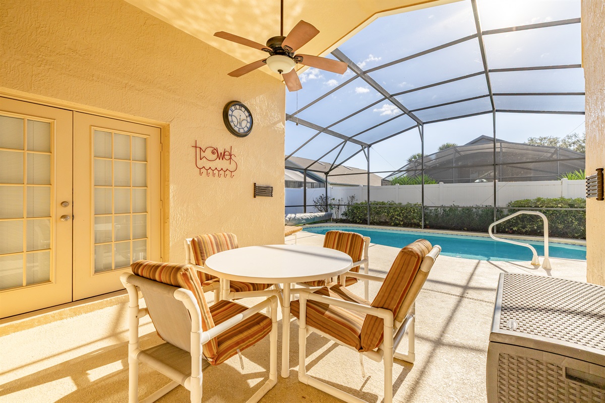 Lots of towel and bathing suit hangers in the lanai.