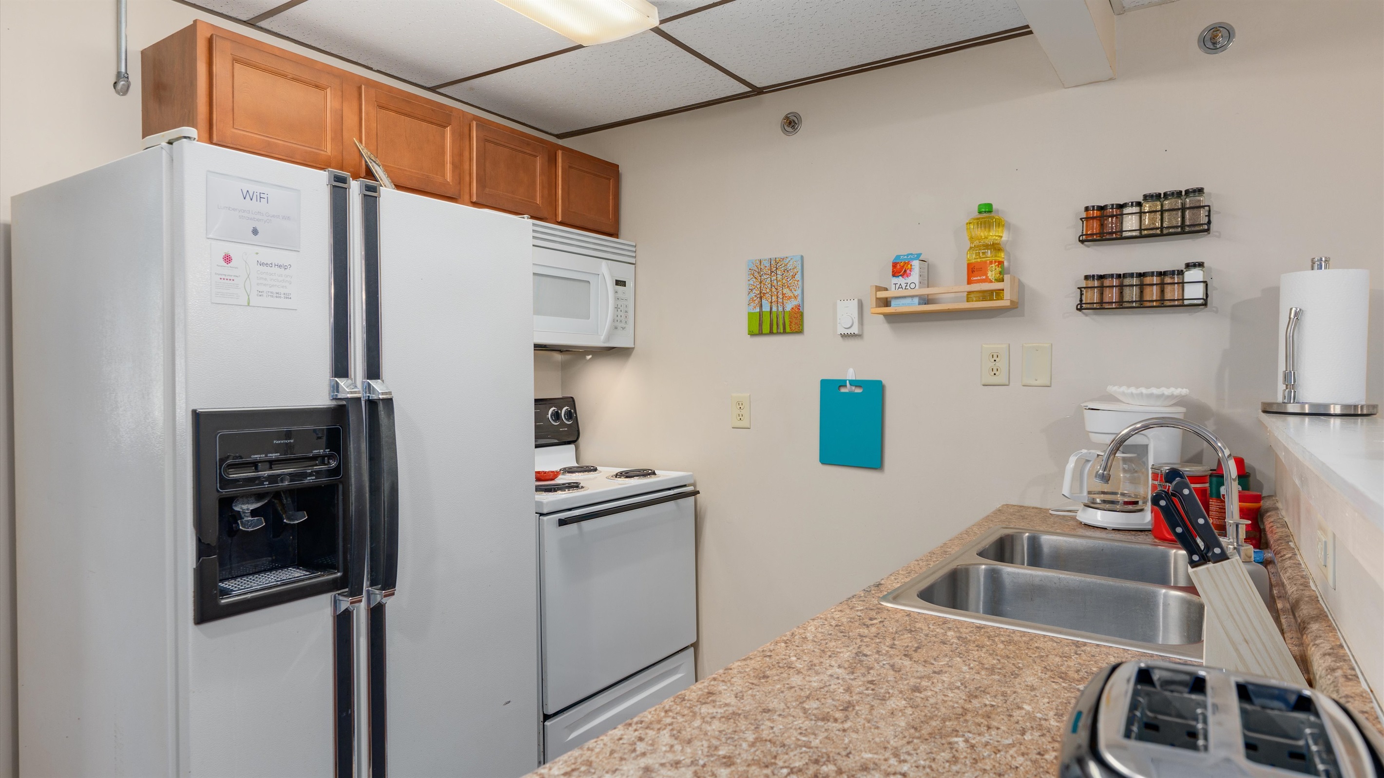 Mist's kitchen is fully stocked with everything you might need to dine in during your stay, or enjoy some of Pepin's amazing restaurants!