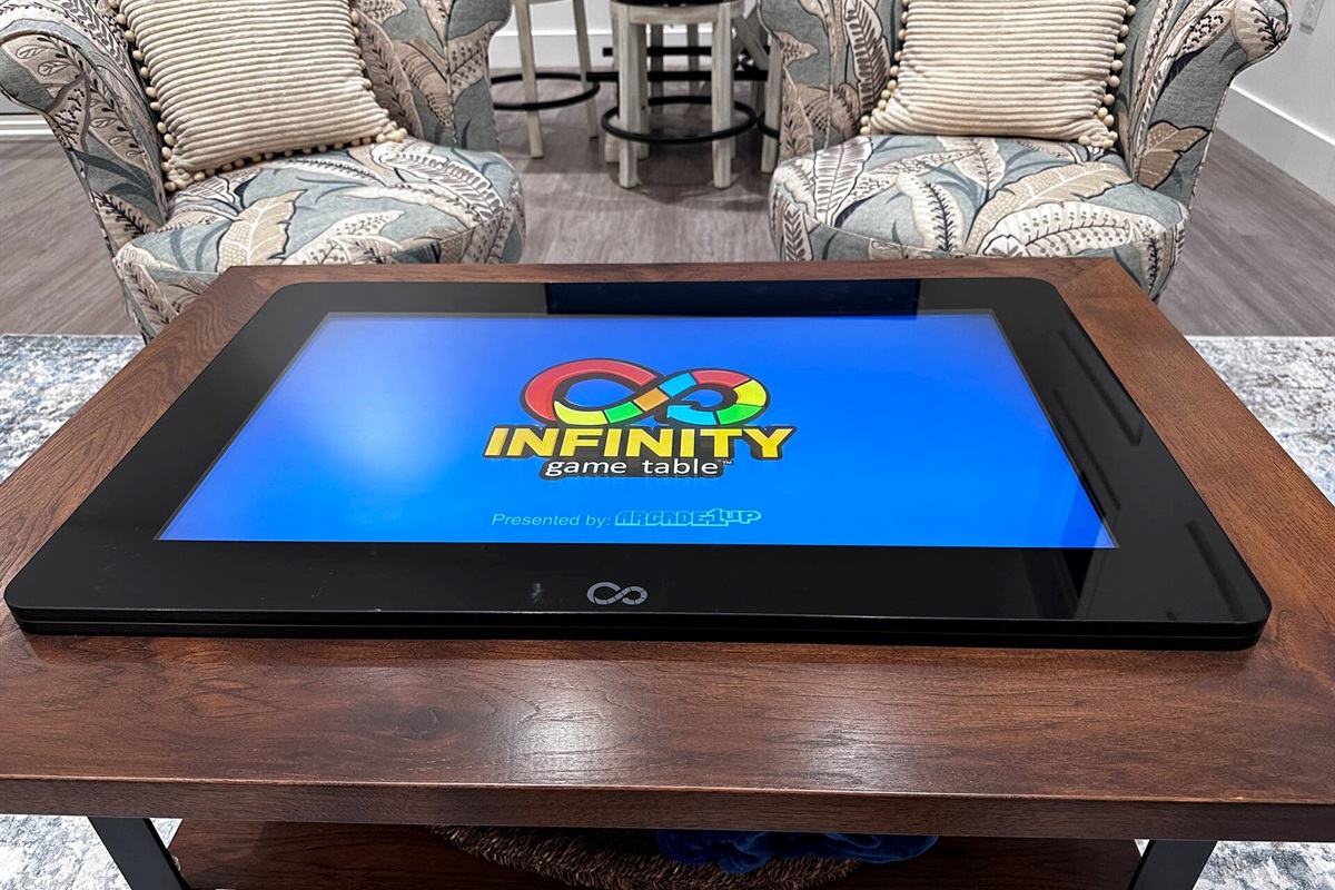 Infinity Game Table