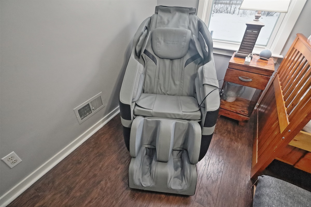massage chair for whole house guests only