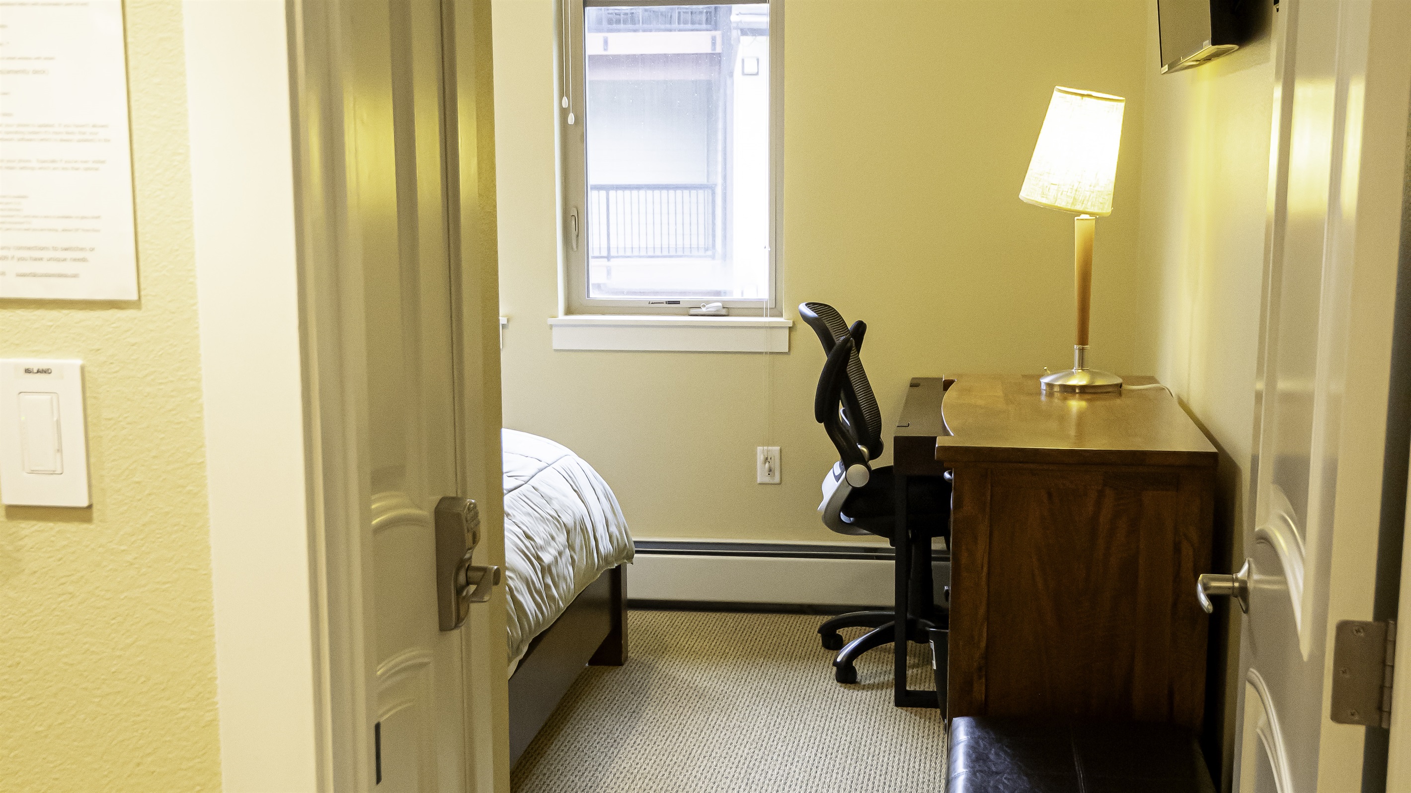 2nd bedroom