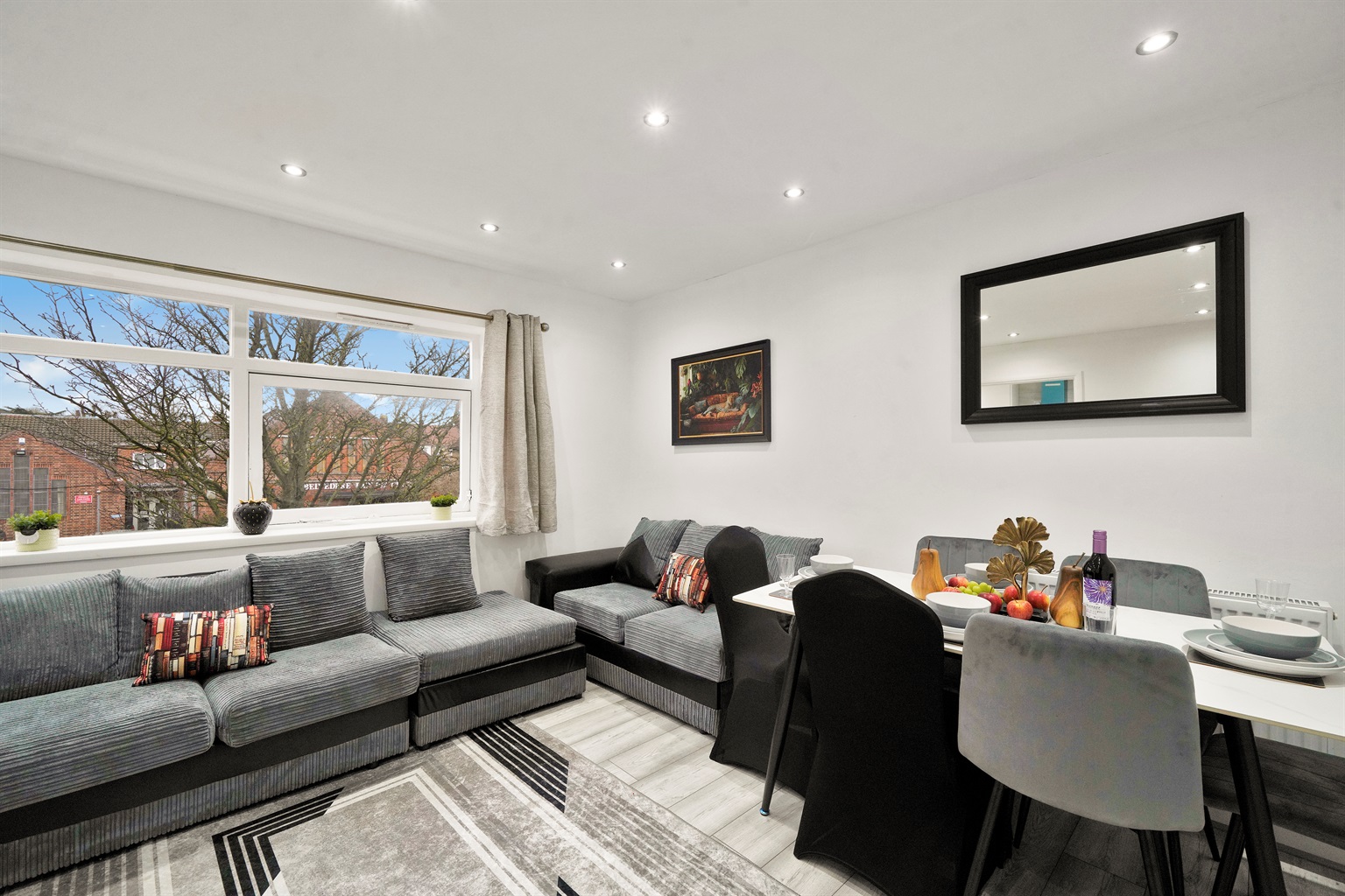 [dining table, evening meals]