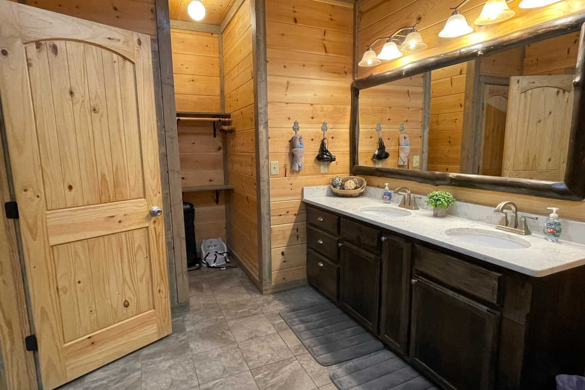 Large downstairs Master bath with spacious double vanity