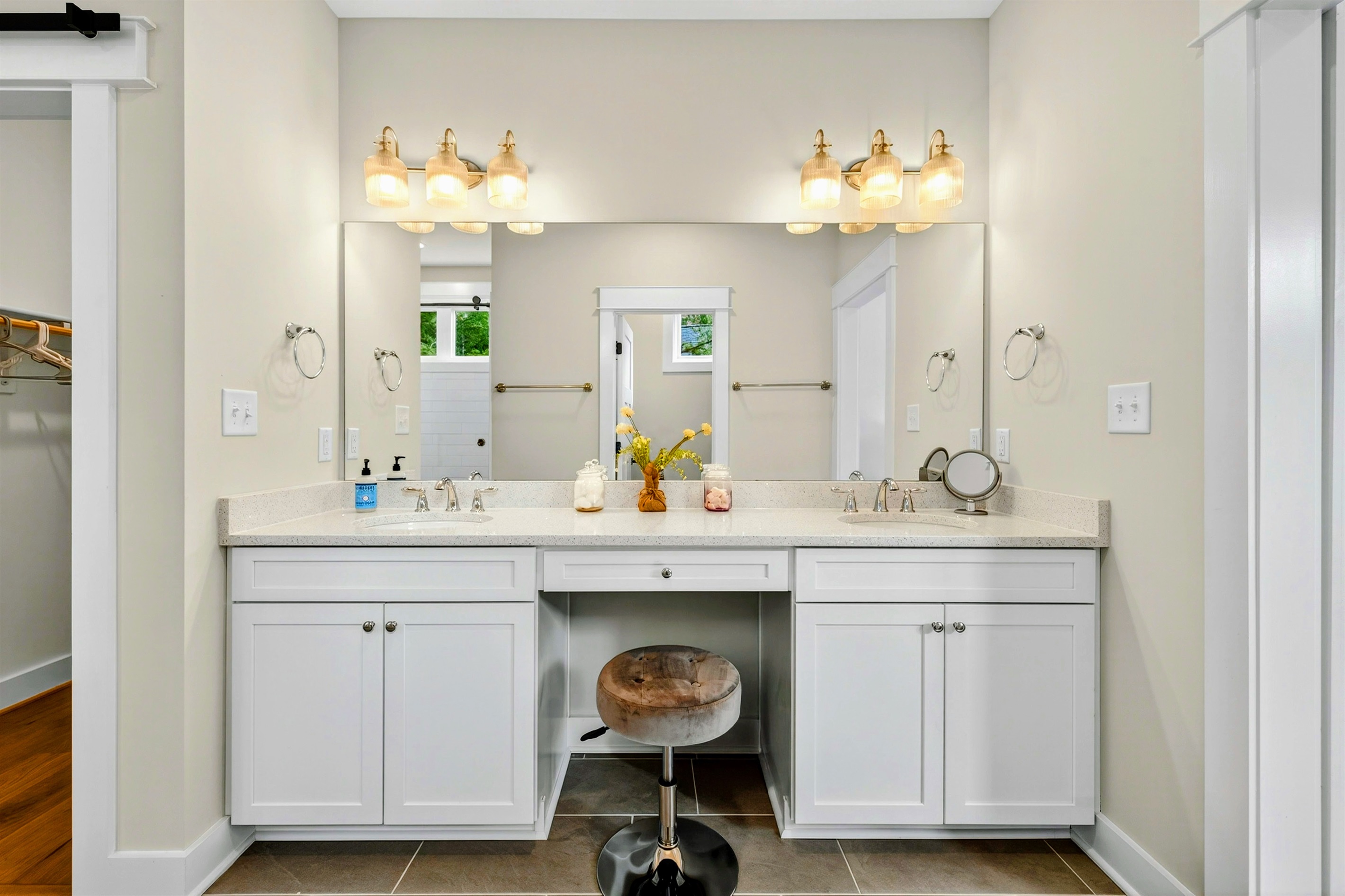 Guests will love this little make up nook!