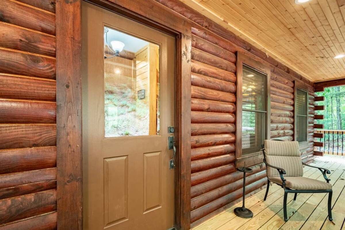 Wrap around deck of the cabin