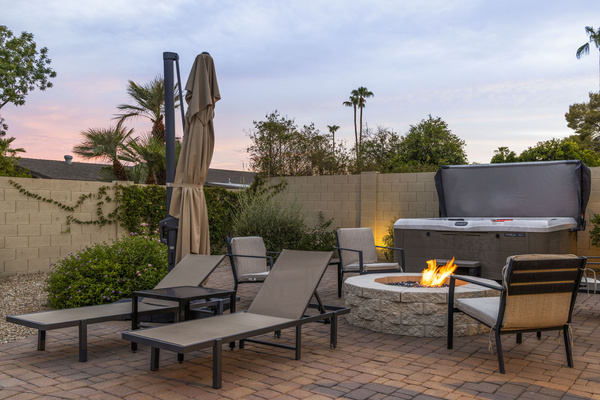 Private spa and fire pit—perfect for relaxing evenings under the stars