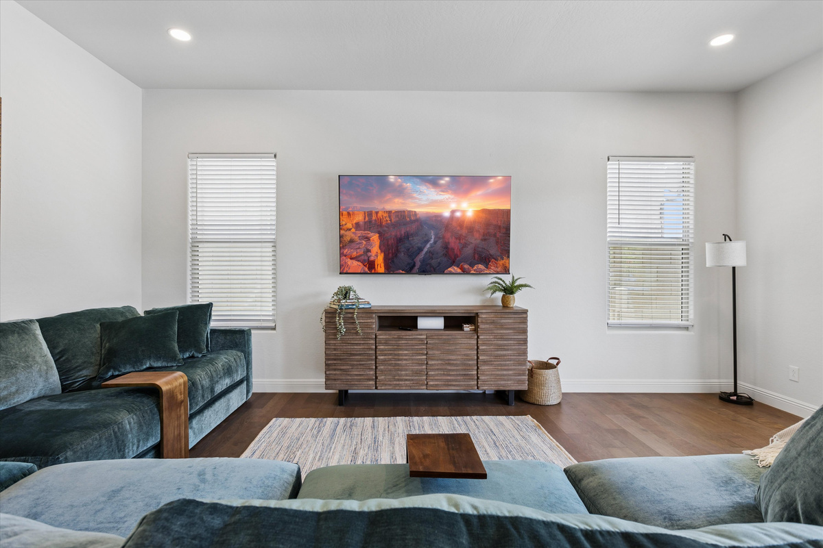 Modern Boho Retreat | 5BR/4.5BA | Near Westgate — Modern Boho Retreat | 5BR/4.5BA | Near Westgate, Glendale, Arizona — photo 14