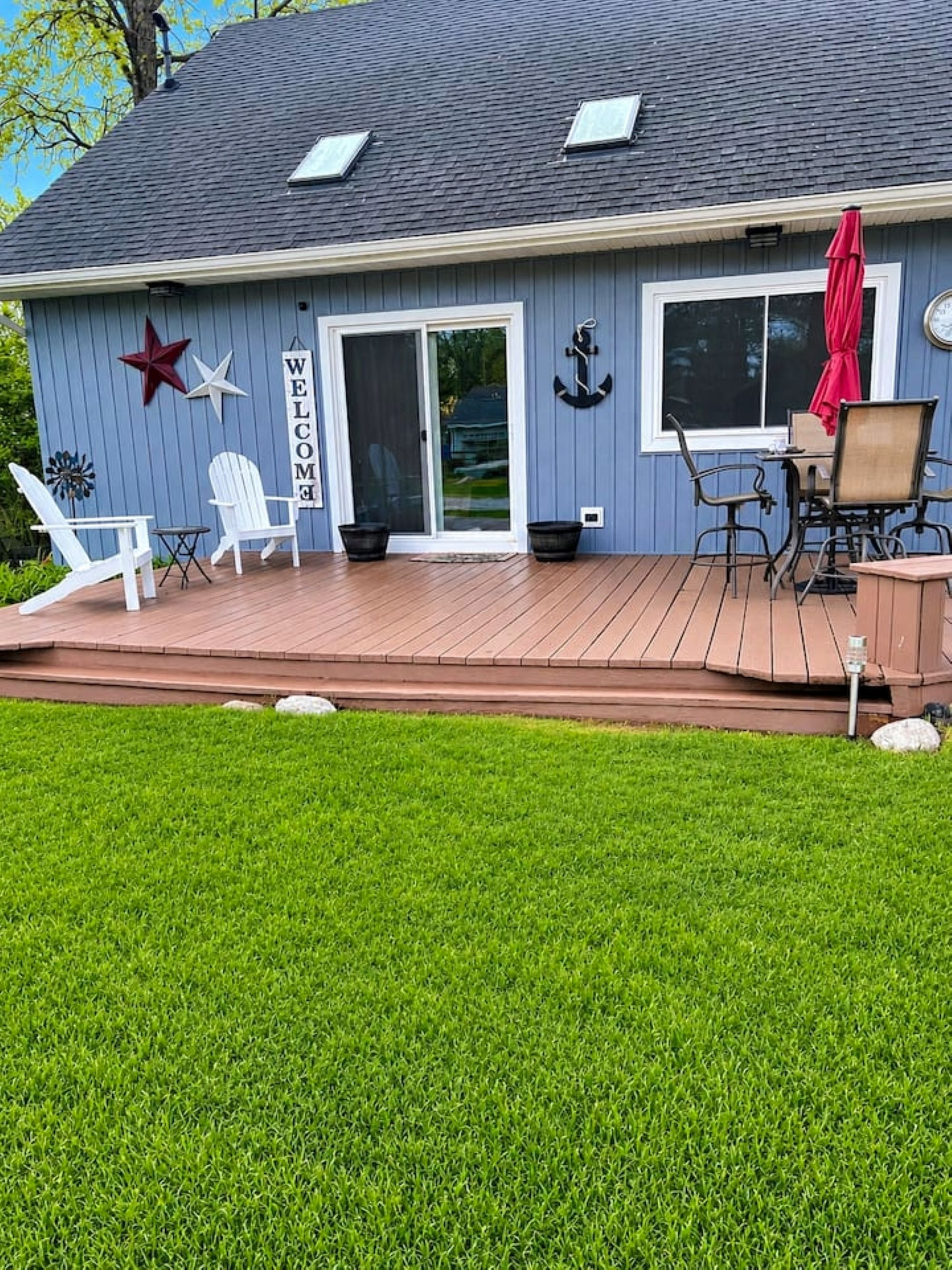 Deck and main entry to the cottage 