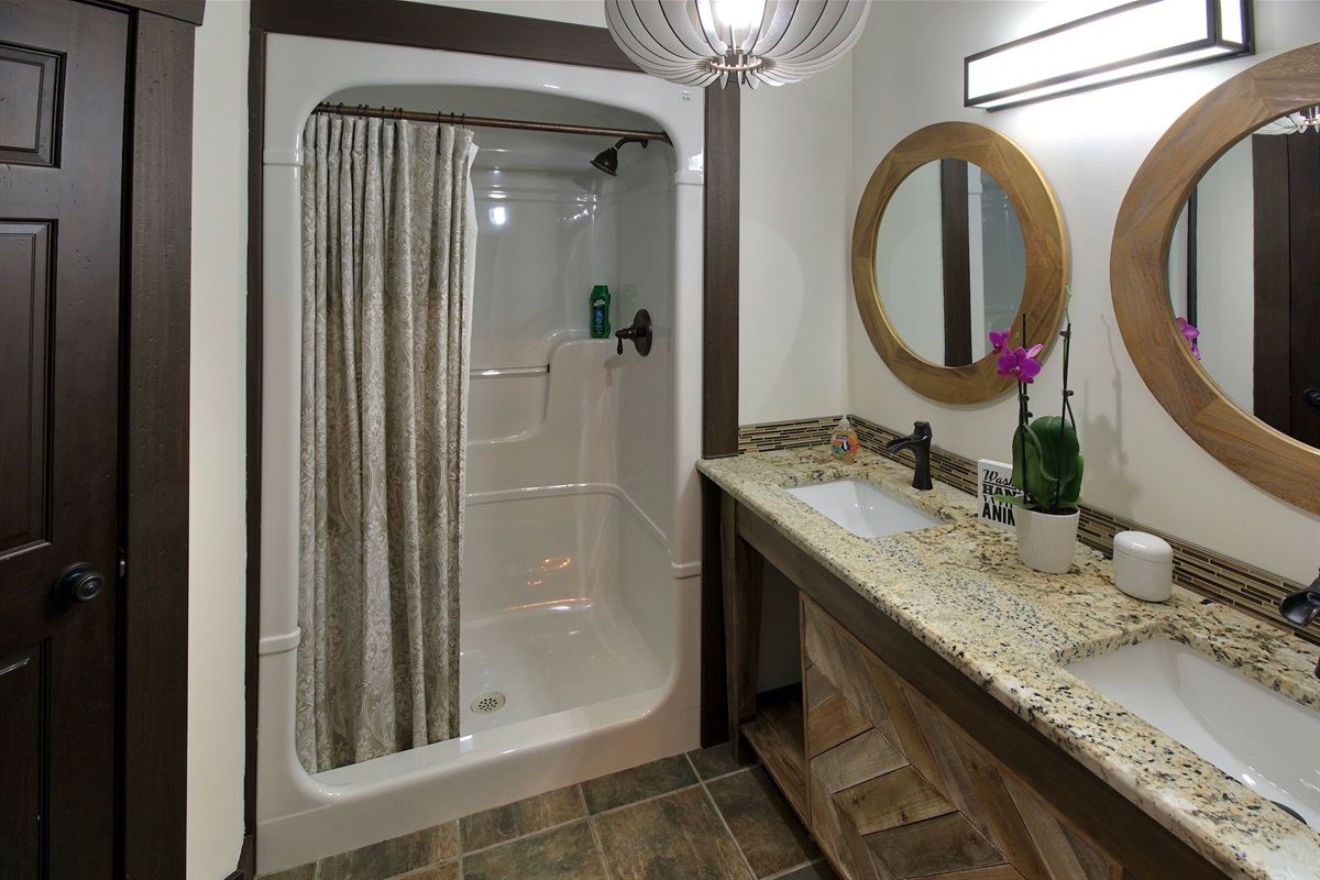 5fb47283bbef4314b99a0aa399e485ce Large