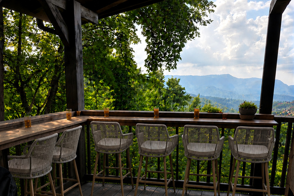 Outdoor dining on high bar top chairs