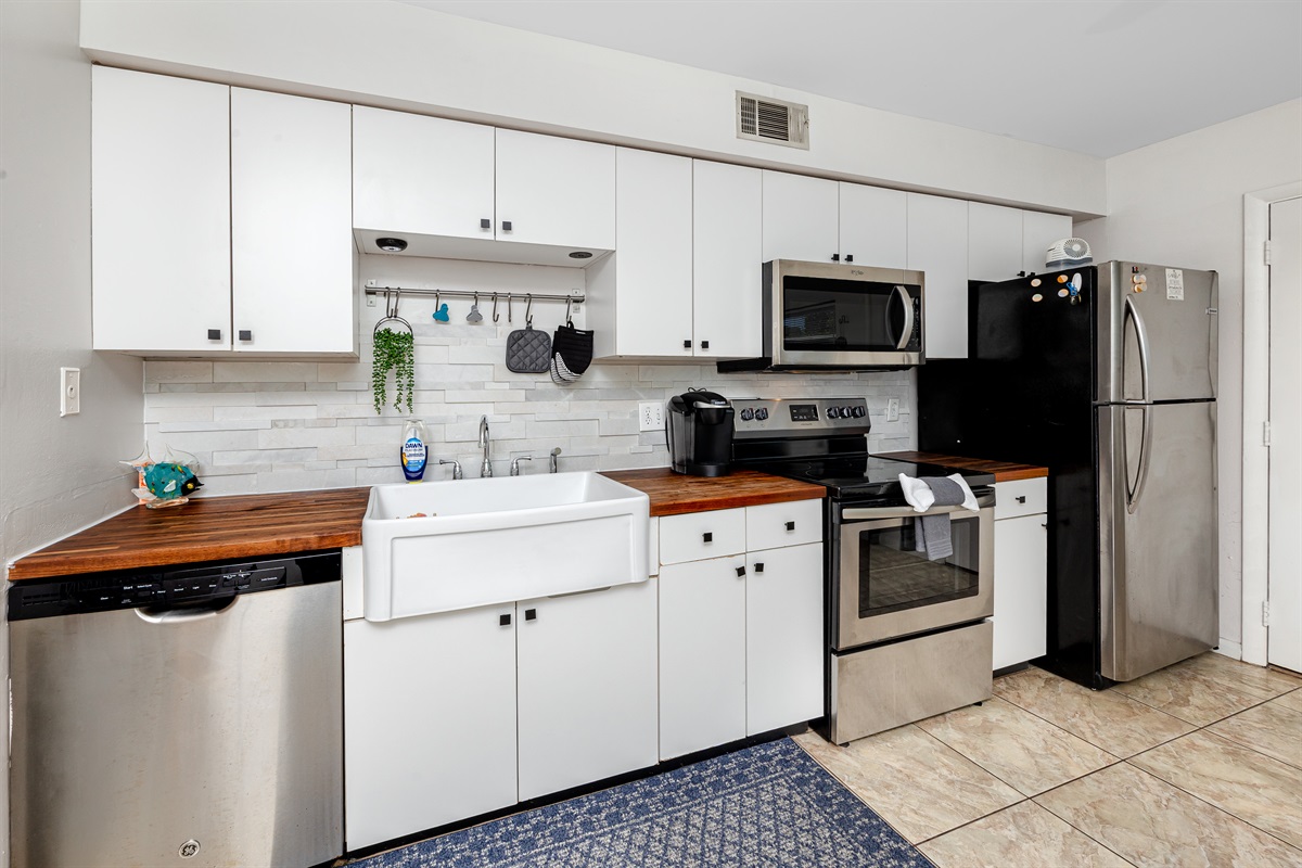 Fully stocked kitchen