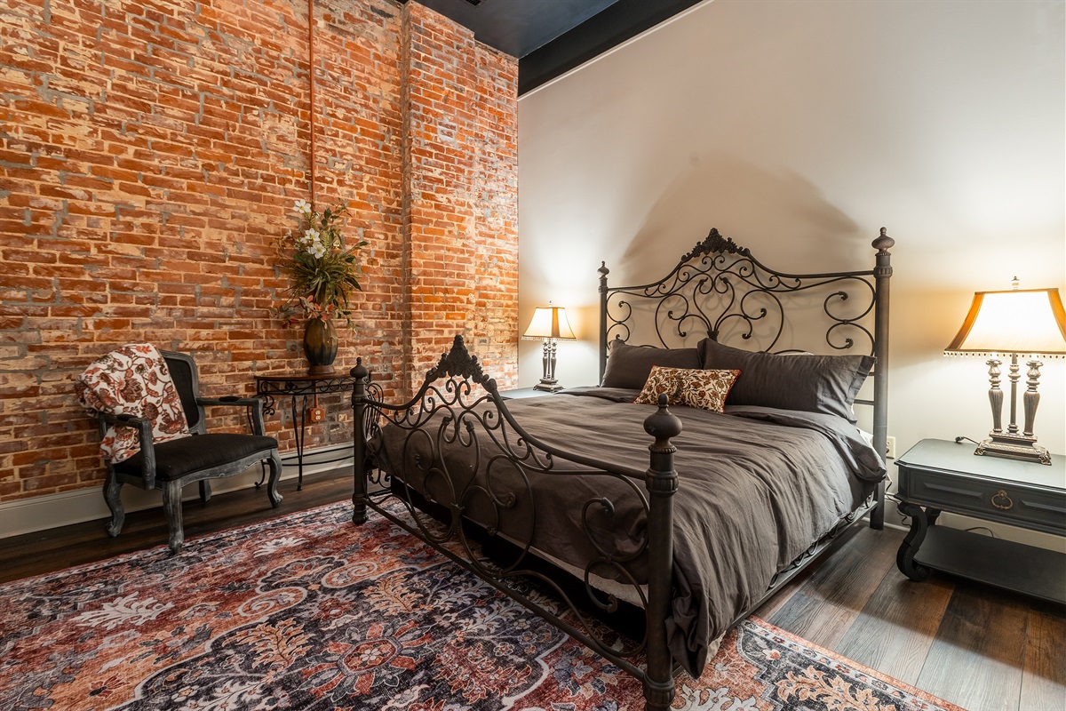 King bed in bedroom 2