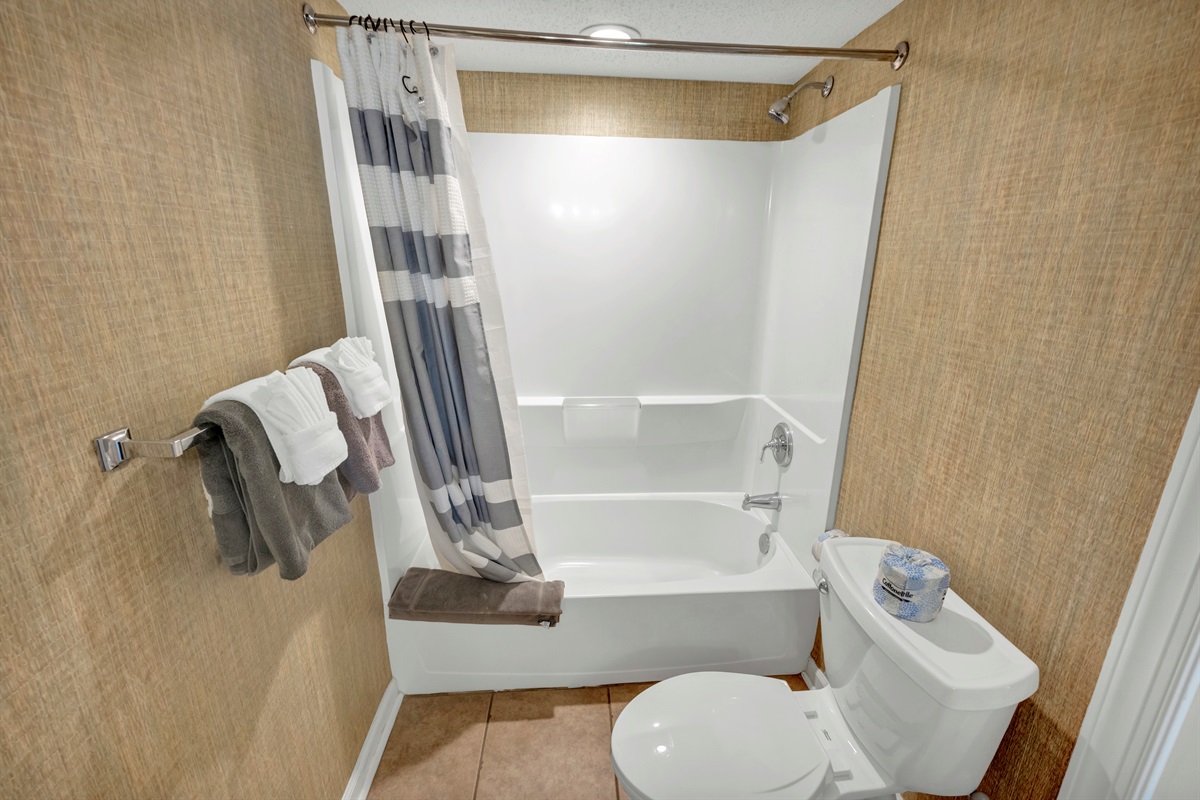 Amazing Private Bathroom