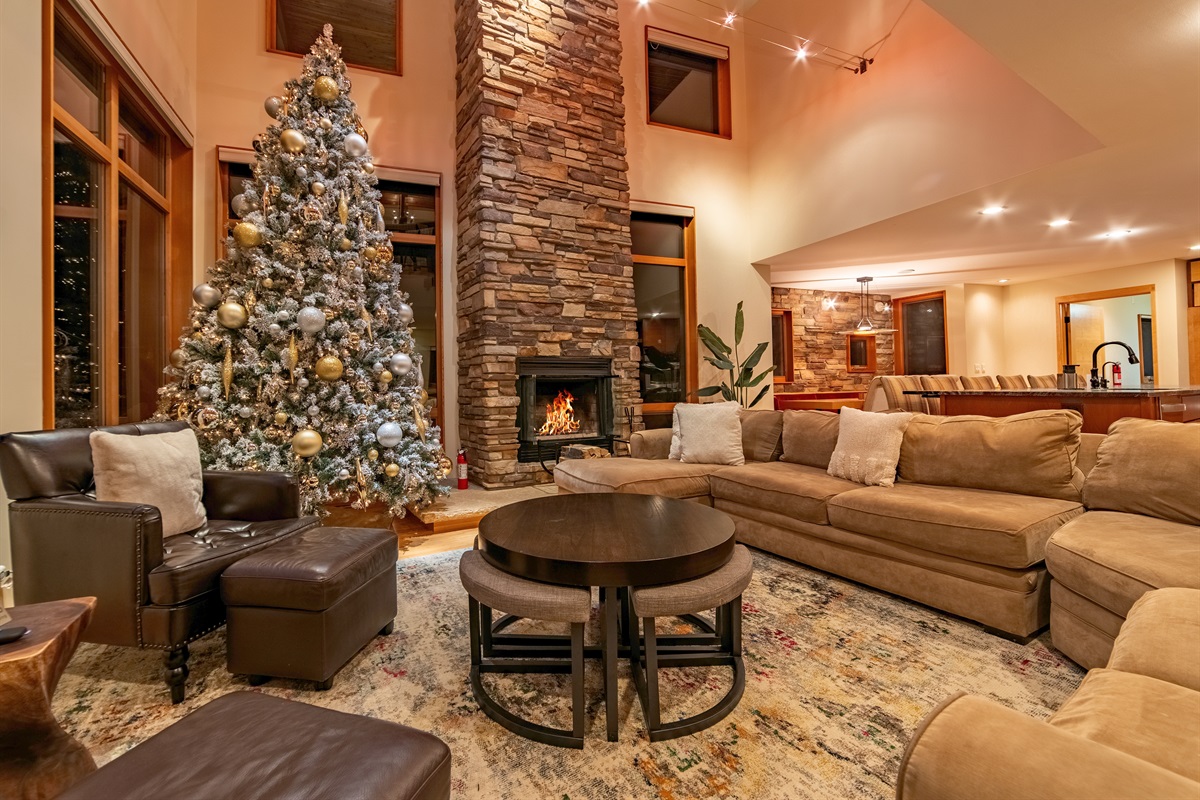 Be inspired by the vaulted 25 ft barrel ceiling, a 12-ft King of Christmas Tree (Holiday Season only), and a wood burning fireplace